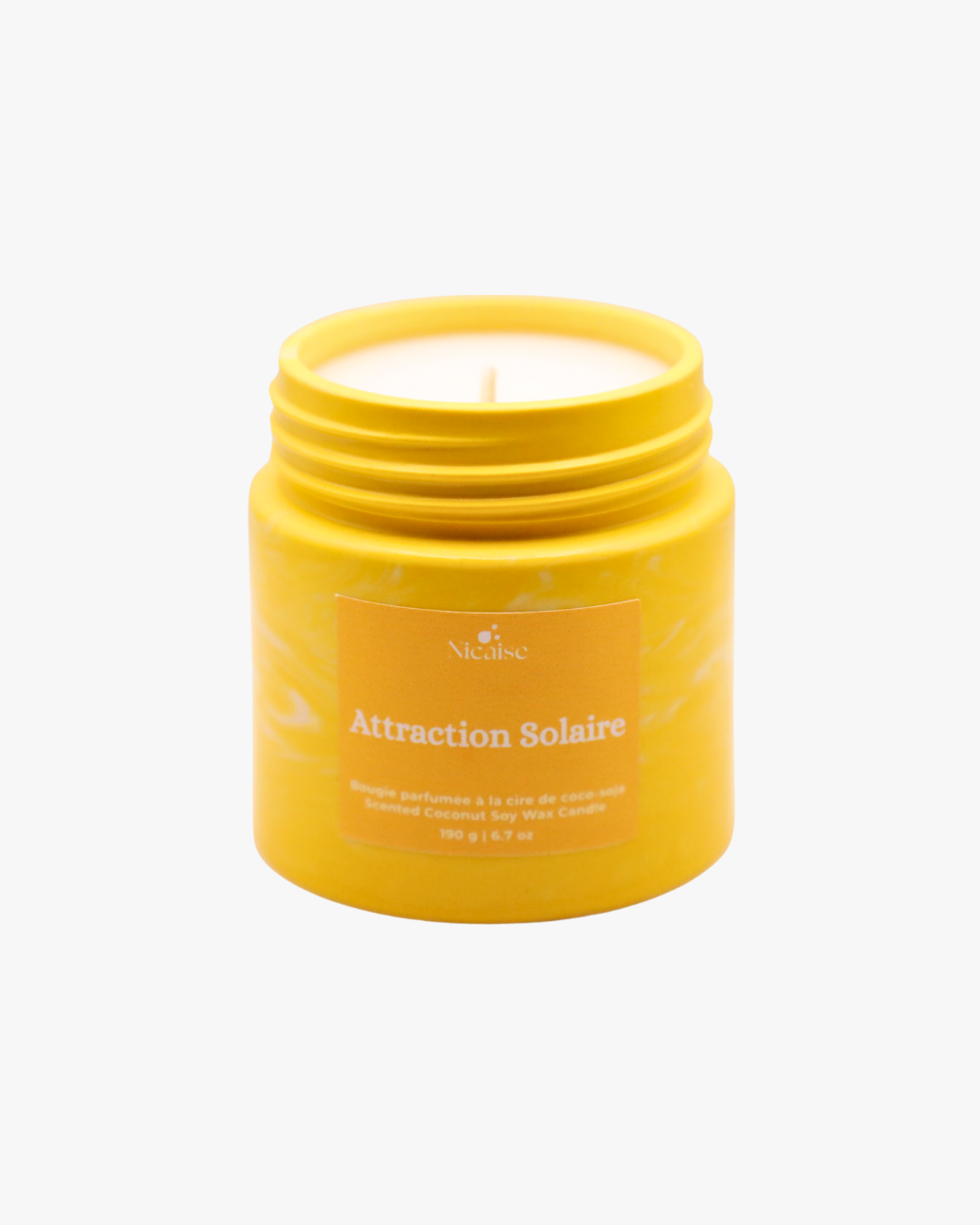 Bougie parfumée Nicaise « Attraction Solaire » en pot jaune marbré, 190 g, sur fond blanc.