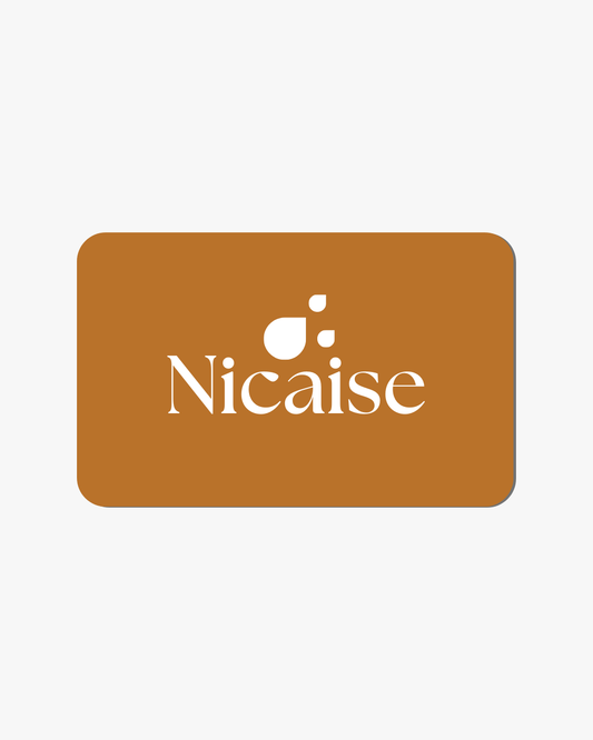Carte cadeau Nicaise marron avec logo blanc, montant au choix.